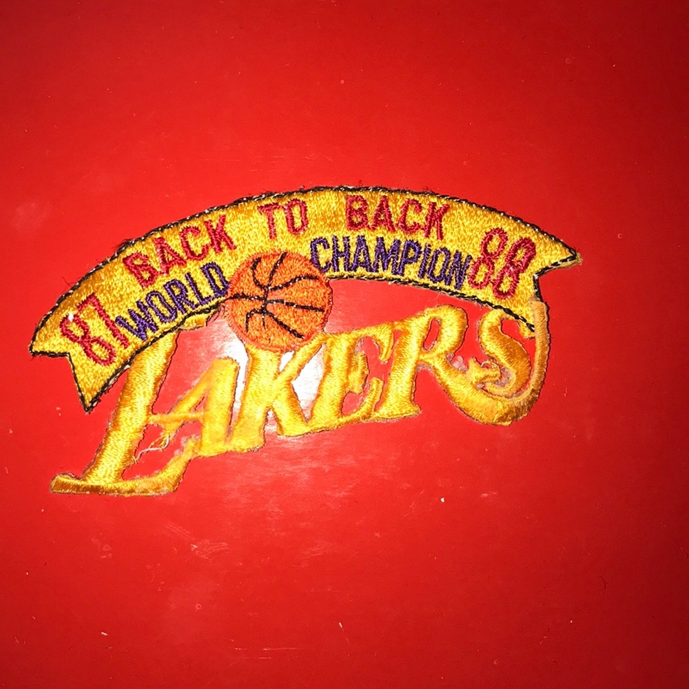 Lakers throwback ! Patches